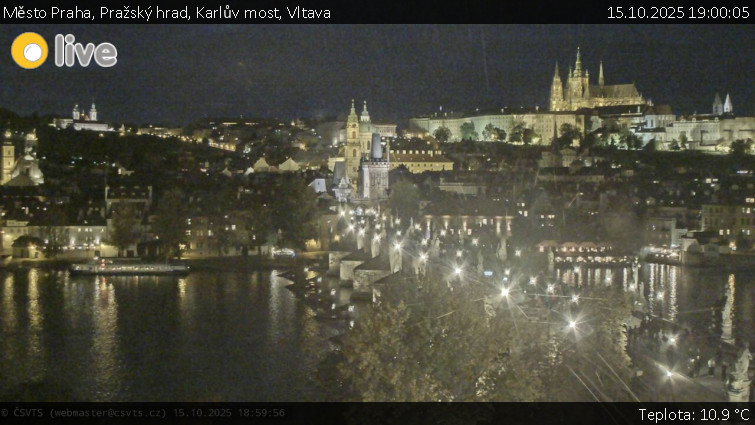 Město Praha - Pražský hrad, Karlův most, Vltava - 15.10.2025 v 19:00