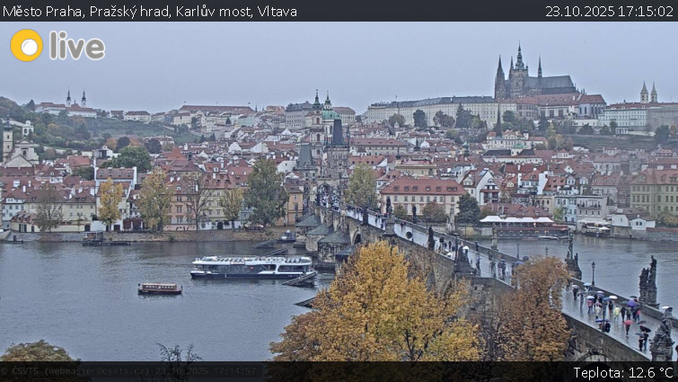Město Praha - Pražský hrad, Karlův most, Vltava - 23.10.2025 v 17:15 Město Praha - Pražský hrad, Karlův most, Vltava - 23.10.2025 v 17:15