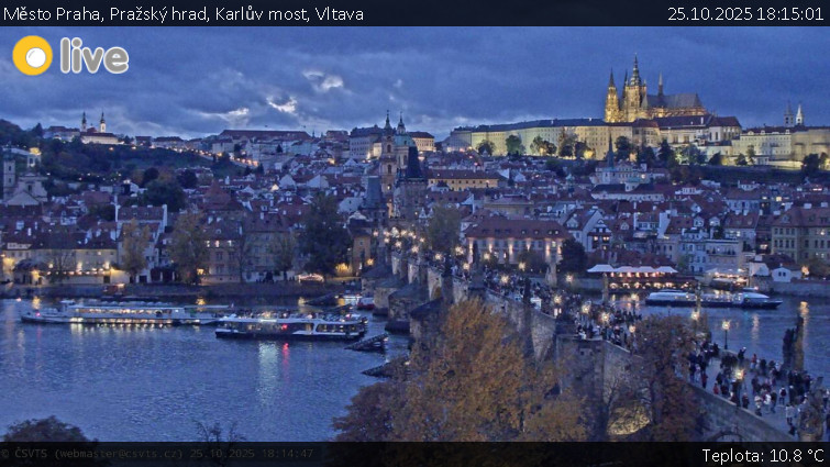 Město Praha - Pražský hrad, Karlův most, Vltava - 25.10.2025 v 18:15 Město Praha - Pražský hrad, Karlův most, Vltava - 25.10.2025 v 18:15