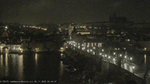 Město Praha - Pražský hrad, Karlův most, Vltava - 2.11.2025 v 02:45
