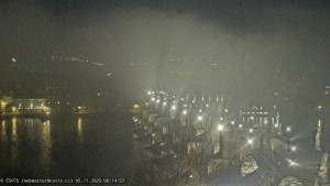 Město Praha - Pražský hrad, Karlův most, Vltava - 5.11.2025 v 00:15 Město Praha - Pražský hrad, Karlův most, Vltava - 5.11.2025 v 00:15
