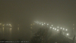 Město Praha - Pražský hrad, Karlův most, Vltava - 5.11.2025 v 06:00 Město Praha - Pražský hrad, Karlův most, Vltava - 5.11.2025 v 06:00