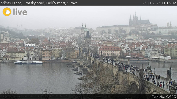 Město Praha - Pražský hrad, Karlův most, Vltava - 25.11.2025 v 11:15