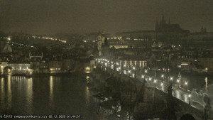 Město Praha - Pražský hrad, Karlův most, Vltava - 5.12.2025 v 01:45