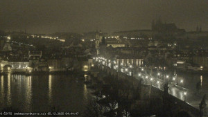 Město Praha - Pražský hrad, Karlův most, Vltava - 5.12.2025 v 04:45