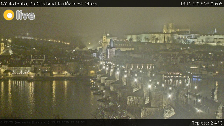 Město Praha - Pražský hrad, Karlův most, Vltava - 13.12.2025 v 23:00