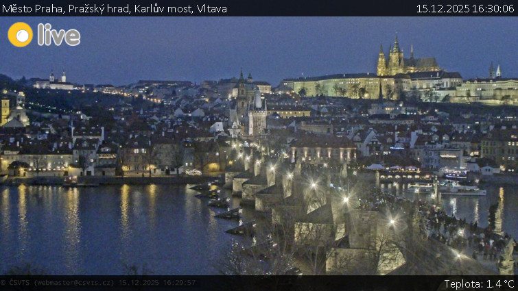 Město Praha - Pražský hrad, Karlův most, Vltava - 15.12.2025 v 16:30