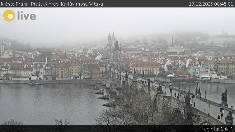 Město Praha - Pražský hrad, Karlův most, Vltava - 18.12.2025 v 08:45