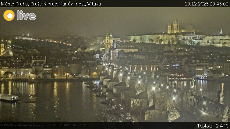 Město Praha - Pražský hrad, Karlův most, Vltava - 20.12.2025 v 20:45