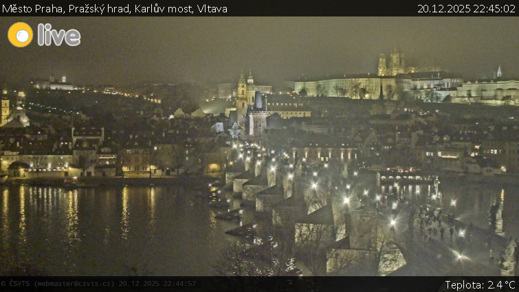 Město Praha - Pražský hrad, Karlův most, Vltava - 20.12.2025 v 22:45