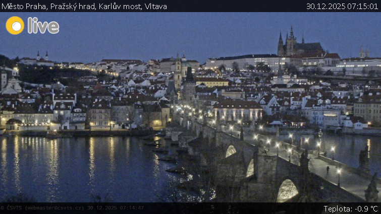Město Praha - Pražský hrad, Karlův most, Vltava - 30.12.2025 v 07:15