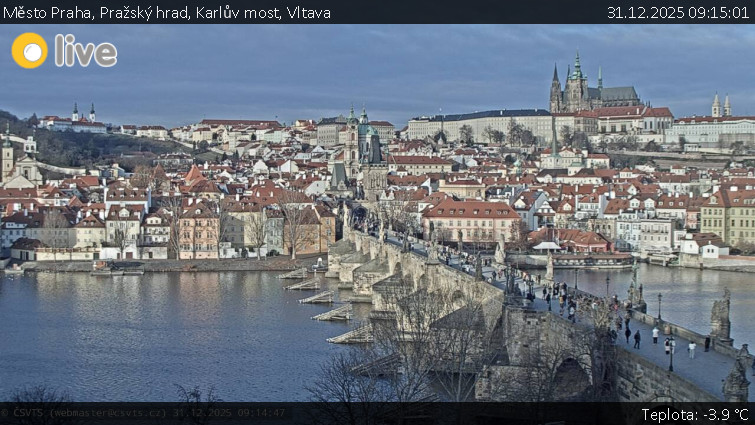 Město Praha - Pražský hrad, Karlův most, Vltava - 31.12.2025 v 09:15