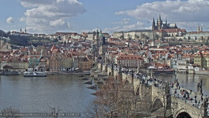 Město Praha - Pražský hrad, Karlův most, Vltava - 17.3.2026 v 14:00