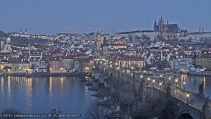 Město Praha - Pražský hrad, Karlův most, Vltava - 5.4.2026 v 06:00