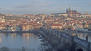 Město Praha - Pražský hrad, Karlův most, Vltava - 5.4.2026 v 07:00