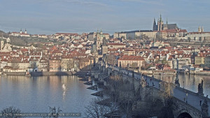 Město Praha - Pražský hrad, Karlův most, Vltava - 5.4.2026 v 07:15