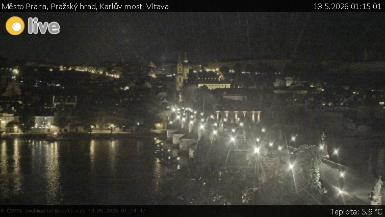 Město Praha - Pražský hrad, Karlův most, Vltava - 13.5.2026 v 01:15