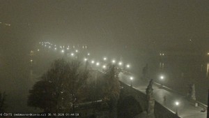 Stadt Prag - Prager Burg, Karlsbrücke, Moldau - 30.10.2026 v 01:45 Stadt Prag - Prager Burg, Karlsbrücke, Moldau - 30.10.2026 v 01:45