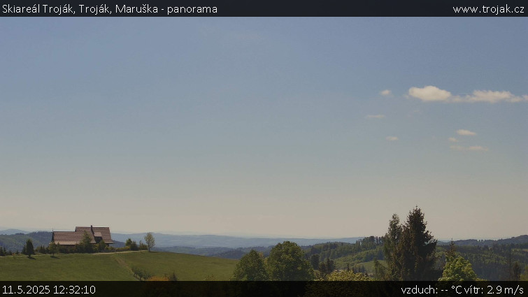 Skiareál Troják - Troják, Maruška - panorama - 11.5.2025 v 12:32 Skiareál Troják - Troják, Maruška - panorama - 11.5.2025 v 12:32