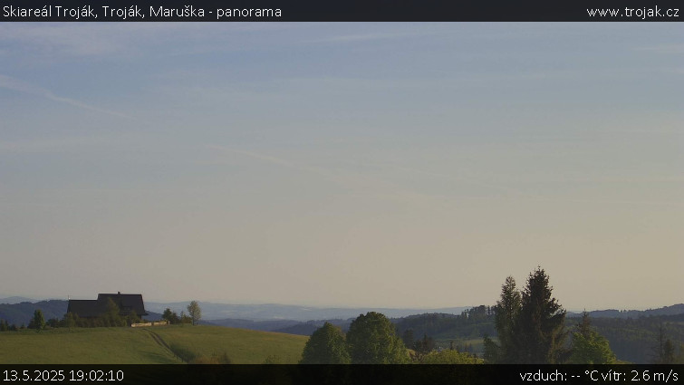 Skiareál Troják - Troják, Maruška - panorama - 13.5.2025 v 19:02 Skiareál Troják - Troják, Maruška - panorama - 13.5.2025 v 19:02