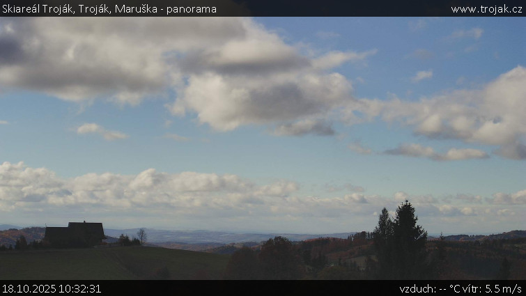 Skiareál Troják - Troják, Maruška - panorama - 18.10.2025 v 10:32 Skiareál Troják - Troják, Maruška - panorama - 18.10.2025 v 10:32