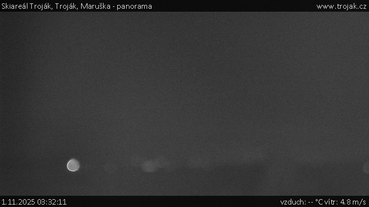 Skiareál Troják - Troják, Maruška - panorama - 1.11.2025 v 03:32 Skiareál Troják - Troják, Maruška - panorama - 1.11.2025 v 03:32