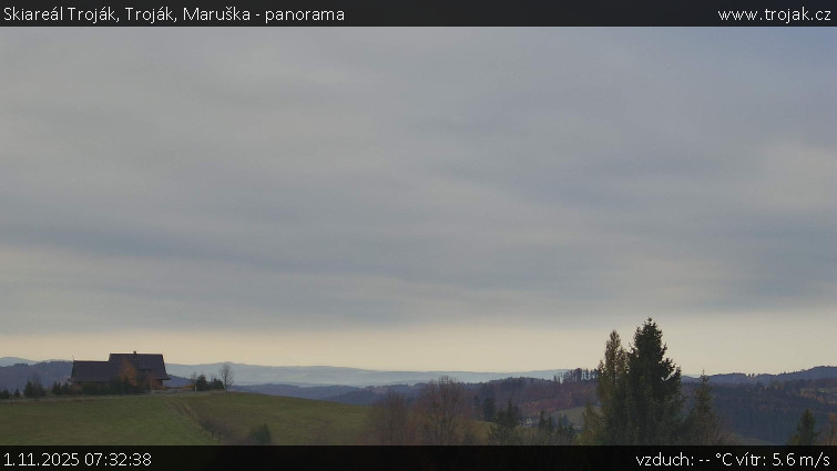 Skiareál Troják - Troják, Maruška - panorama - 1.11.2025 v 07:32 Skiareál Troják - Troják, Maruška - panorama - 1.11.2025 v 07:32