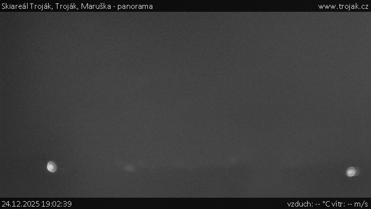 Skiareál Troják - Troják, Maruška - panorama - 24.12.2025 v 19:02