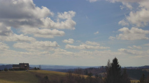 Skiareál Troják - Troják, Maruška - panorama - 5.4.2026 v 12:32 Skiareál Troják - Troják, Maruška - panorama - 5.4.2026 v 12:32