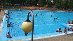 Schwimmbad Hulín