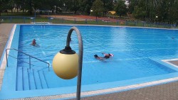 Schwimmbad Hulín