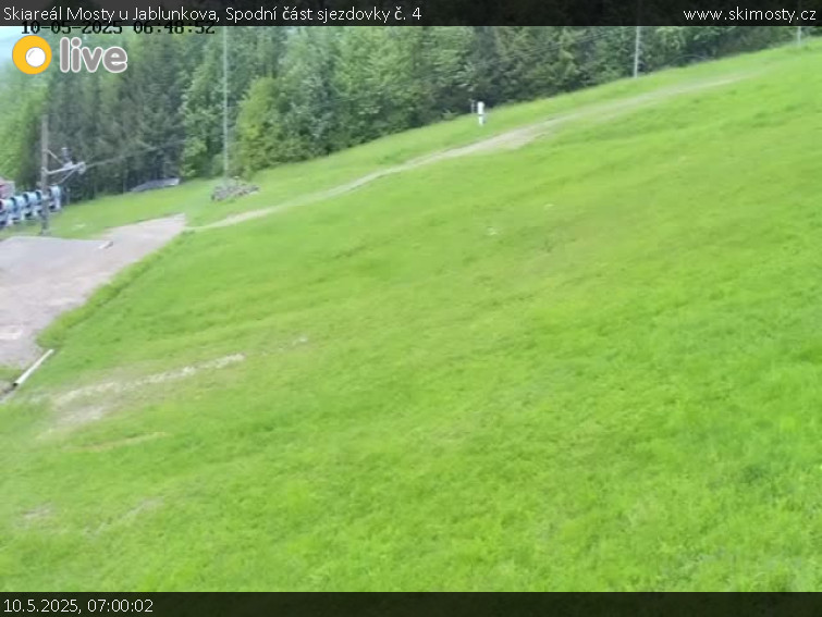 Skiareál Mosty u Jablunkova - Spodní část sjezdovky č. 4 - 10.5.2025 v 07:00 Skiareál Mosty u Jablunkova - Spodní část sjezdovky č. 4 - 10.5.2025 v 07:00