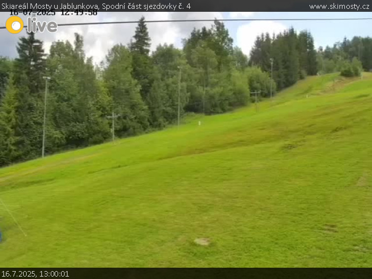 Skiareál Mosty u Jablunkova - Spodní část sjezdovky č. 4 - 16.7.2025 v 13:00 Skiareál Mosty u Jablunkova - Spodní část sjezdovky č. 4 - 16.7.2025 v 13:00