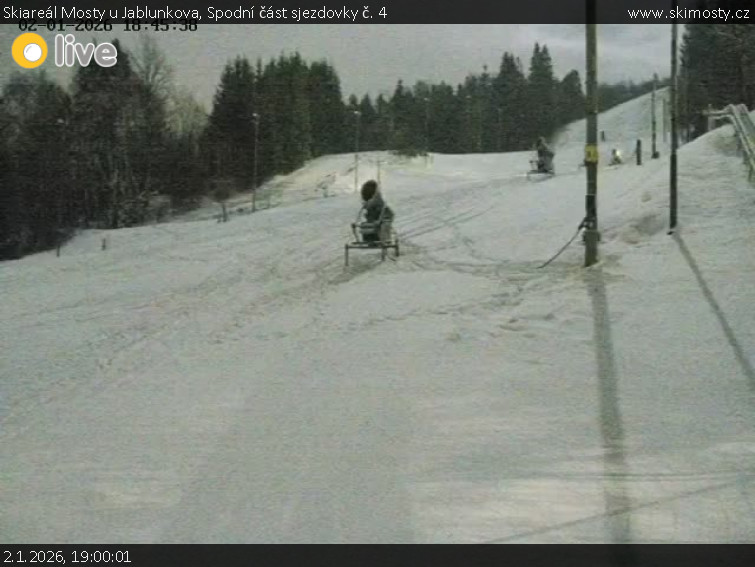 Skiareál Mosty u Jablunkova - Spodní část sjezdovky č. 4 - 2.1.2026 v 19:00