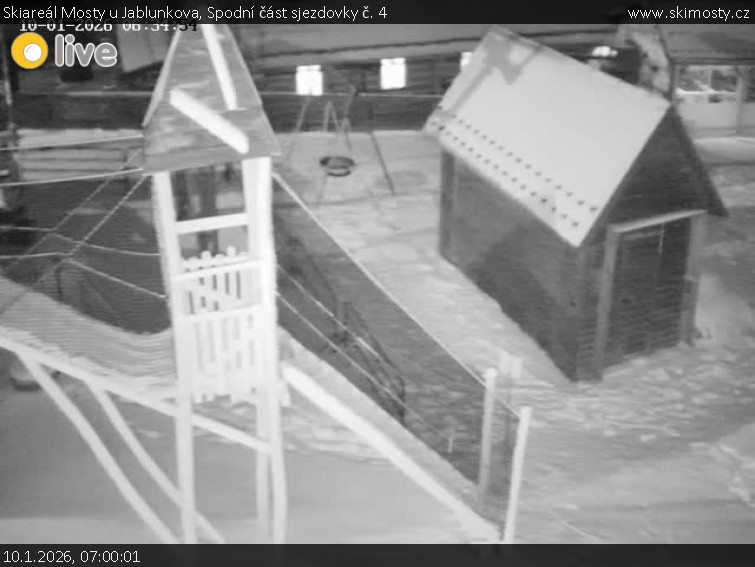 Skiareál Mosty u Jablunkova - Spodní část sjezdovky č. 4 - 10.1.2026 v 07:00