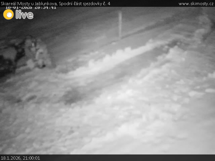 Skiareál Mosty u Jablunkova - Spodní část sjezdovky č. 4 - 18.1.2026 v 21:00