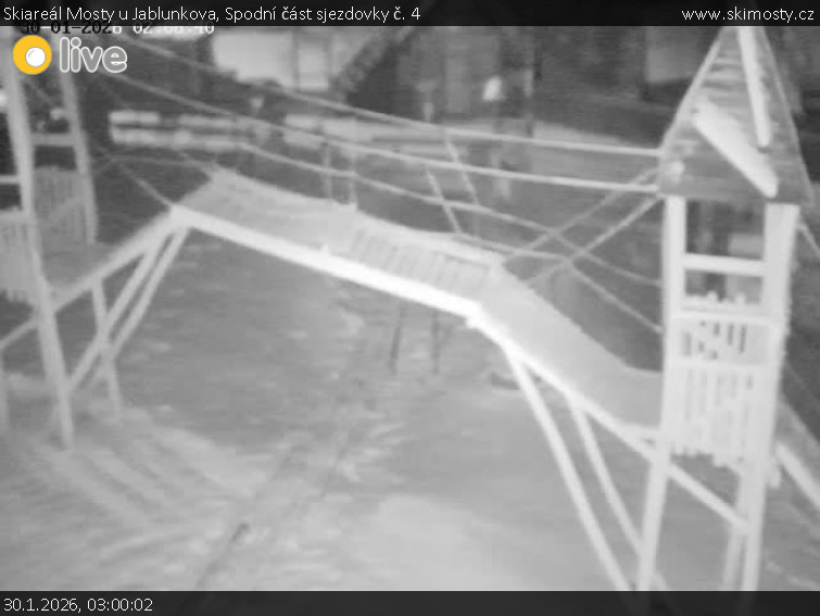 Skiareál Mosty u Jablunkova - Spodní část sjezdovky č. 4 - 30.1.2026 v 03:00