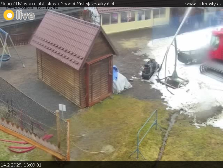 Skiareál Mosty u Jablunkova - Spodní část sjezdovky č. 4 - 14.2.2026 v 13:00