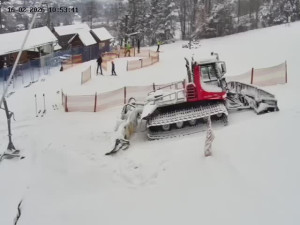 Skiareál Mosty u Jablunkova - Spodní část sjezdovky č. 4 - 16.2.2026 v 11:00