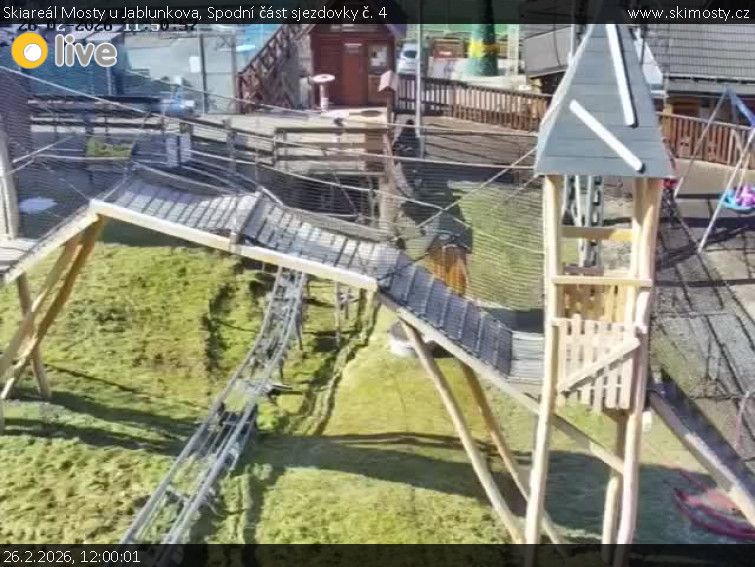 Skiareál Mosty u Jablunkova - Spodní část sjezdovky č. 4 - 26.2.2026 v 12:00