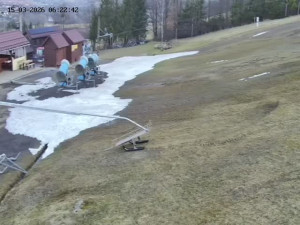 Skiareál Mosty u Jablunkova - Spodní část sjezdovky č. 4 - 15.3.2026 v 07:00