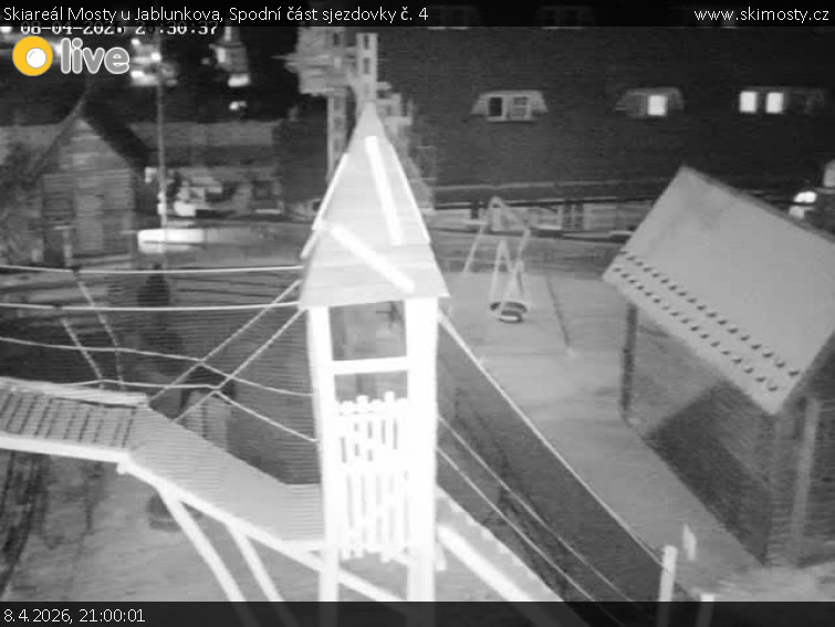 Skiareál Mosty u Jablunkova - Spodní část sjezdovky č. 4 - 8.4.2026 v 21:00