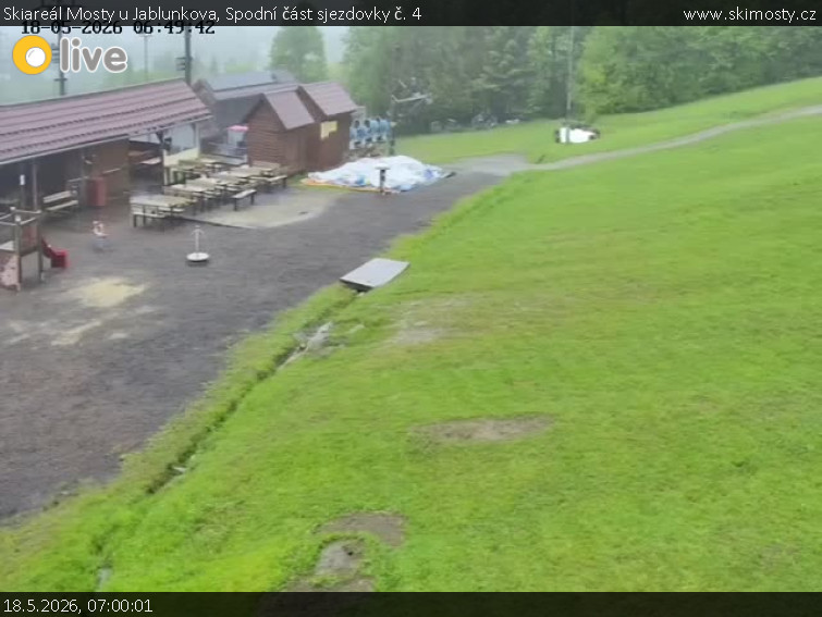 Skiareál Mosty u Jablunkova - Spodní část sjezdovky č. 4 - 18.5.2026 v 07:00