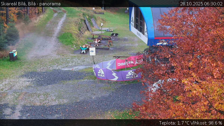 Skiareál Bílá - Bílá - panorama - 28.10.2025 v 06:30 Skiareál Bílá - Bílá - panorama - 28.10.2025 v 06:30