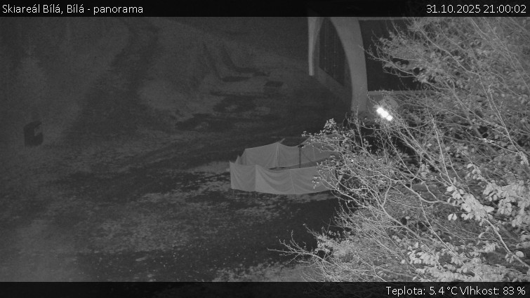 Skiareál Bílá - Bílá - panorama - 31.10.2025 v 21:00 Skiareál Bílá - Bílá - panorama - 31.10.2025 v 21:00