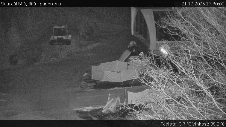 Skiareál Bílá - Bílá - panorama - 21.12.2025 v 17:30