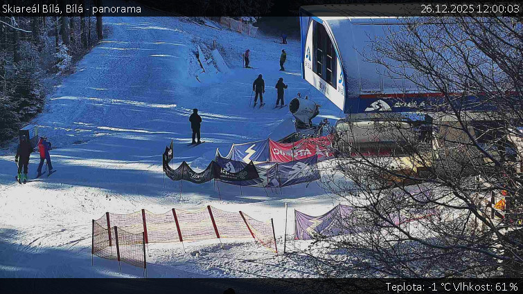 Skiareál Bílá - Bílá - panorama - 26.12.2025 v 12:00