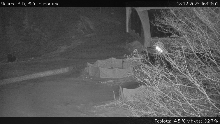 Skiareál Bílá - Bílá - panorama - 28.12.2025 v 06:00