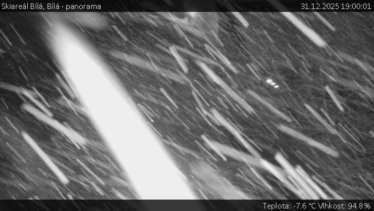 Skiareál Bílá - Bílá - panorama - 31.12.2025 v 19:00