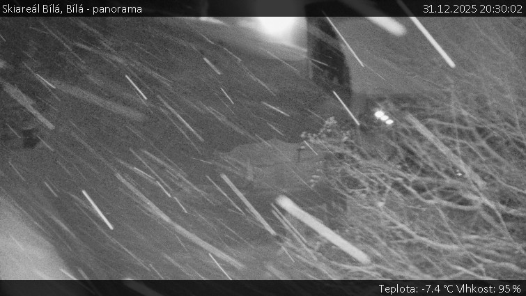 Skiareál Bílá - Bílá - panorama - 31.12.2025 v 20:30